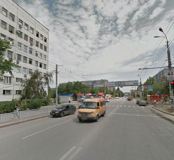 Банкомат Балтийского Банка по адресу ул. Симонова д. 21, Поликлиника № 28