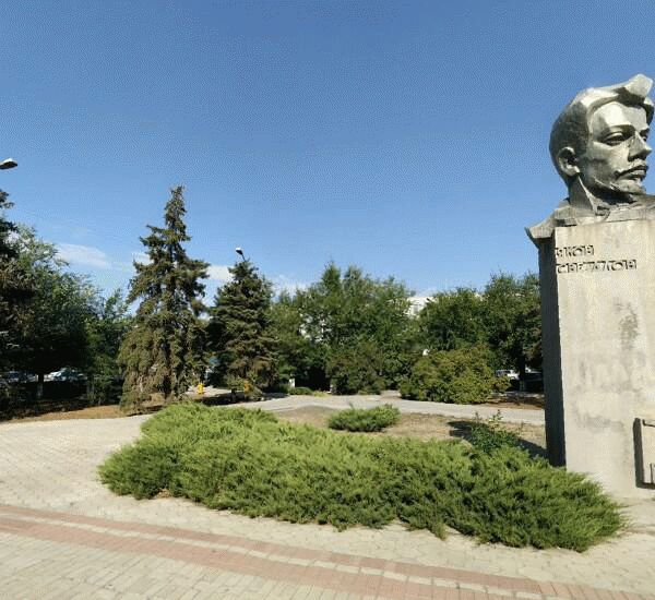 Банкомат Балтийского Банка по адресу г. Волжский, пл. Свердлова, д. 3, РК «Спутник»