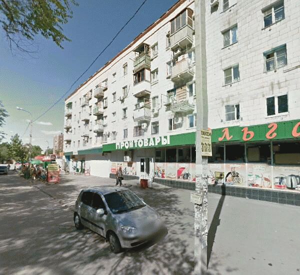 Банкомат Петрокоммерц банка по адресу ул. 64-ой Армии, д. 24, магазин «Калинка»