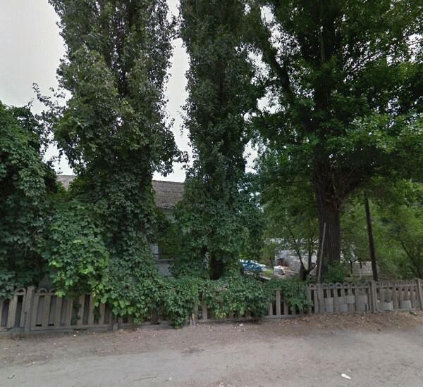 Банкомат Петрокоммерц банка по адресу ул. Металлургов, д. 33, магазин «Плюс»