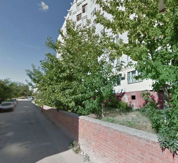 Банкомат Петрокоммерц банка по адресу Университетский пр., д. 51, магазин «Пятерочка»