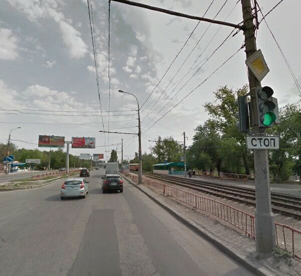 Банкомат банка Возрождение по адресу пр. Ленина, ГУП ПО «Баррикады»